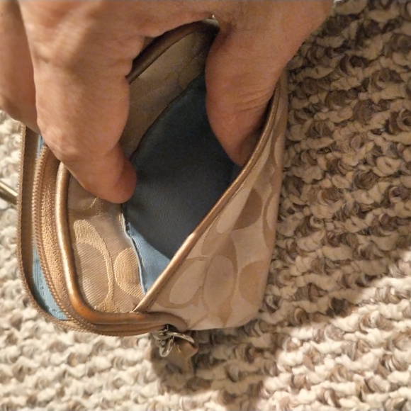 Coach ladies wallet - Picture 6 of 7